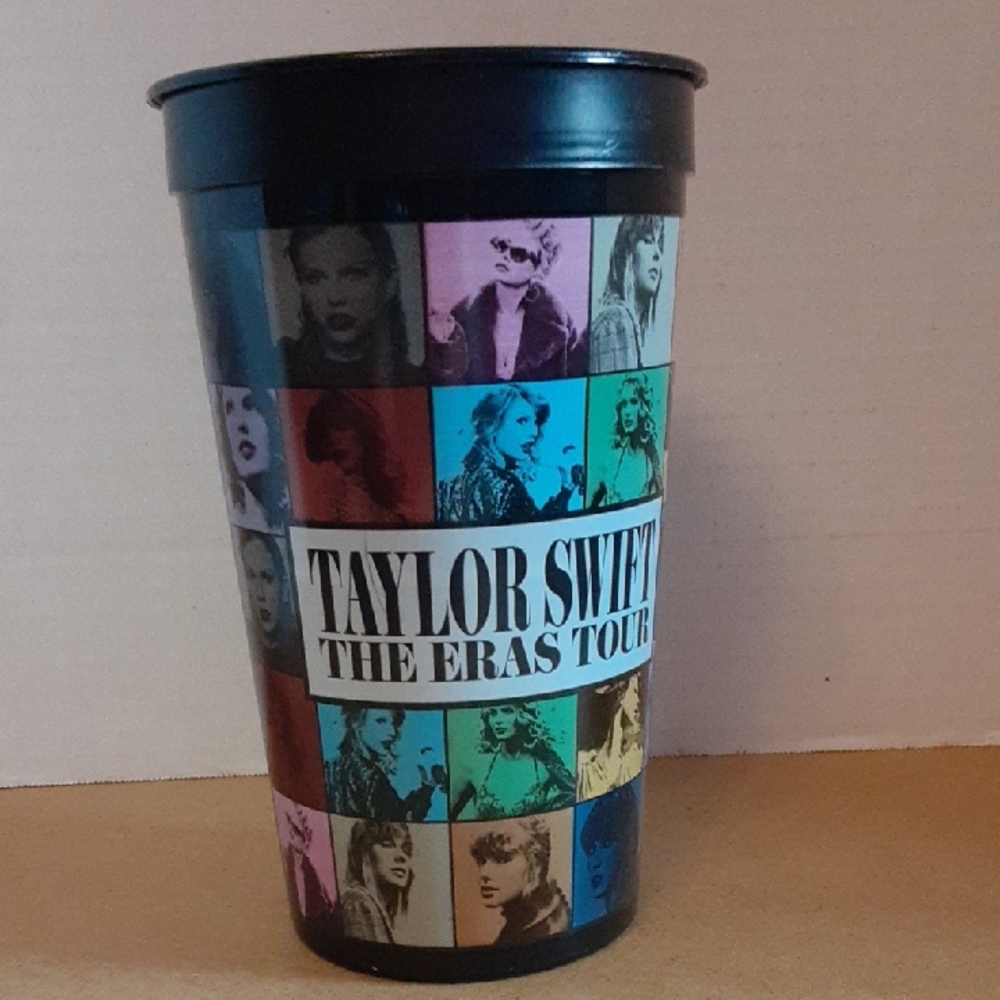 Taylor Swift The Eras Tour Collector Cup BERRY